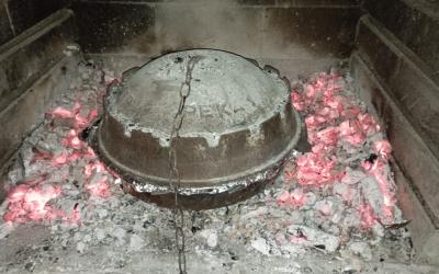 Janjetina ispod peke: obred vatre, žara i strpljenja